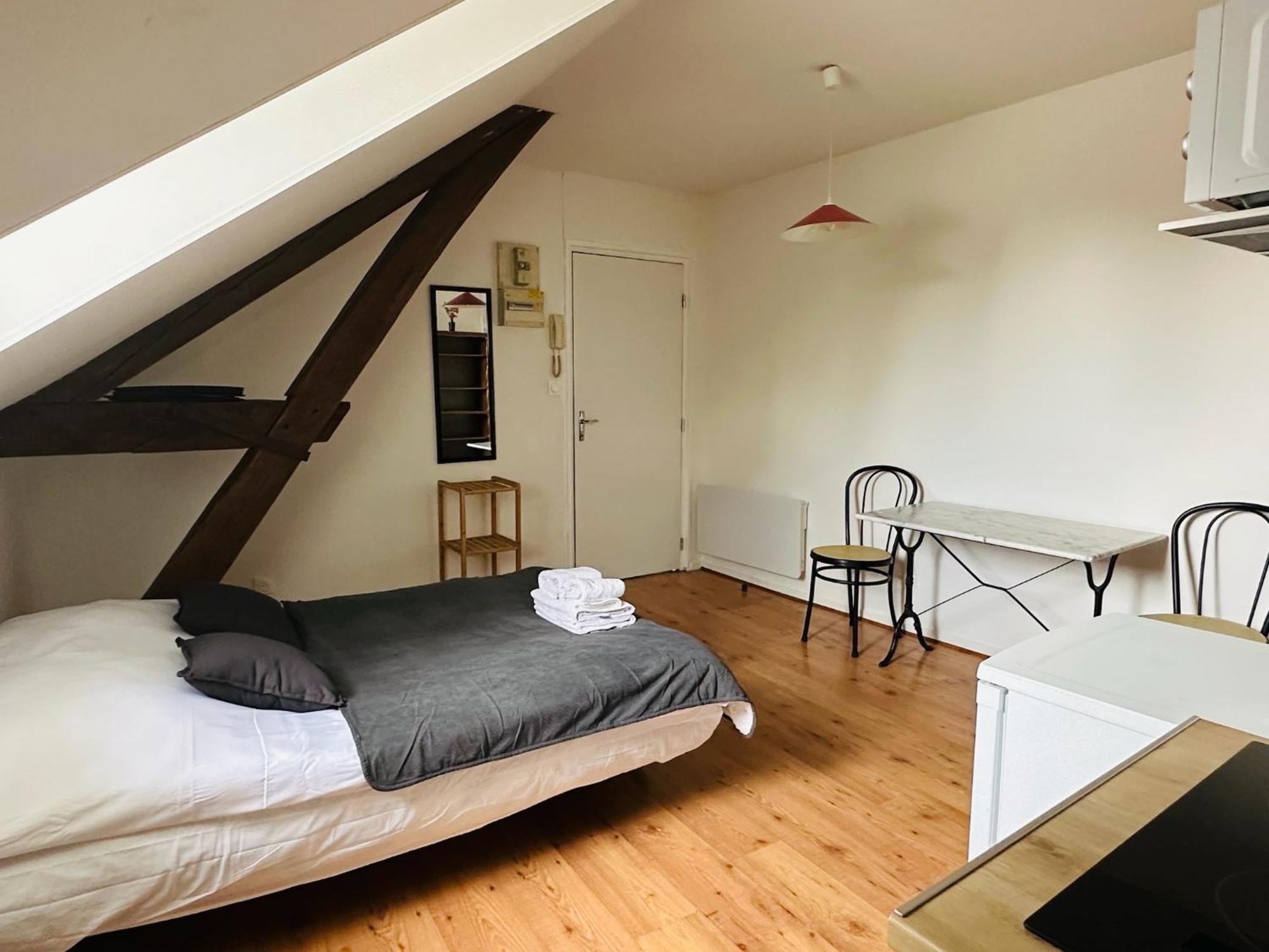 Studio 12 Proche Centre Ville Avec Wifi Parking Troyes Dış mekan fotoğraf